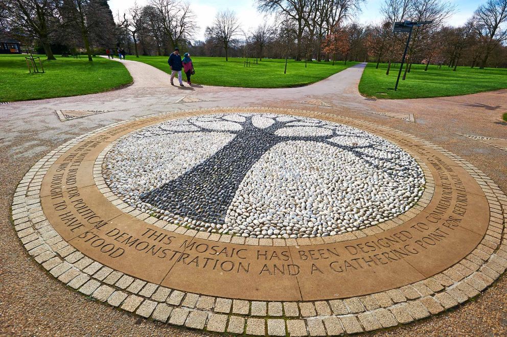 The memorial to the Reformer's Tree, near the site where the tree was thought to be located (Source: Royal Parks).